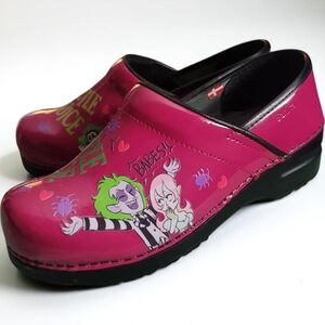 Beetlejuice Sanita Clogs Size 8.5 NWTB